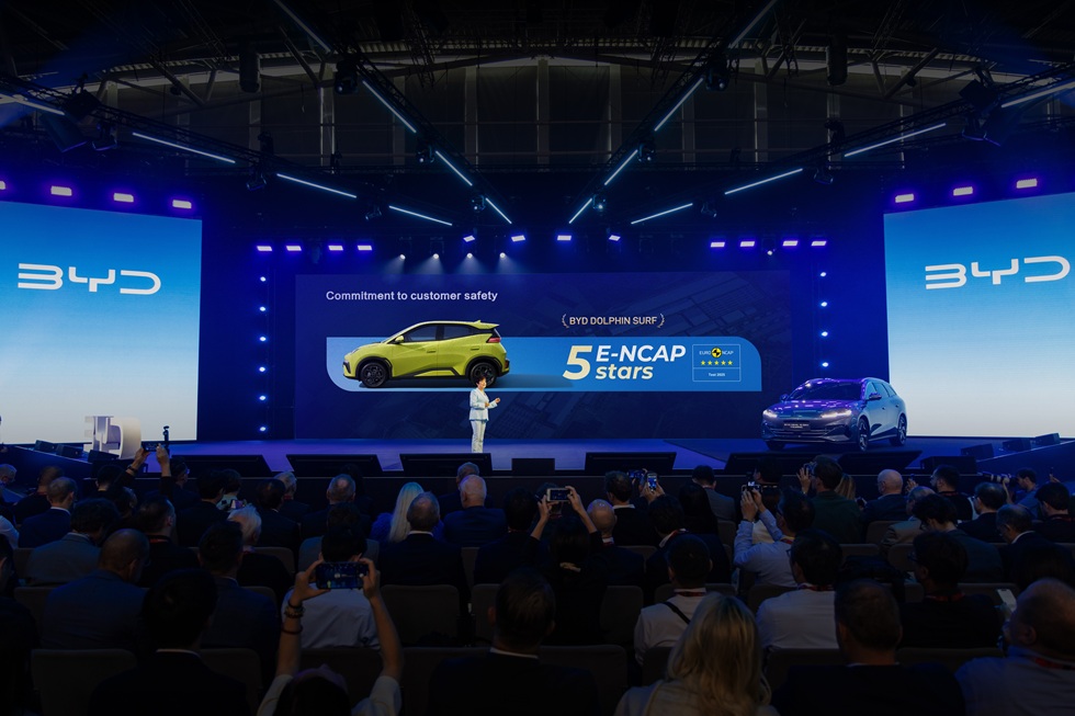 BYD DOLPHIN SURFが5つ星評価を獲得、欧州生産第1号モデルに決定